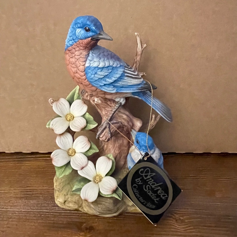 Vintage Andrea by Sadek Bluebird Figurine 5500 Japan Dogwood With Hang Tag